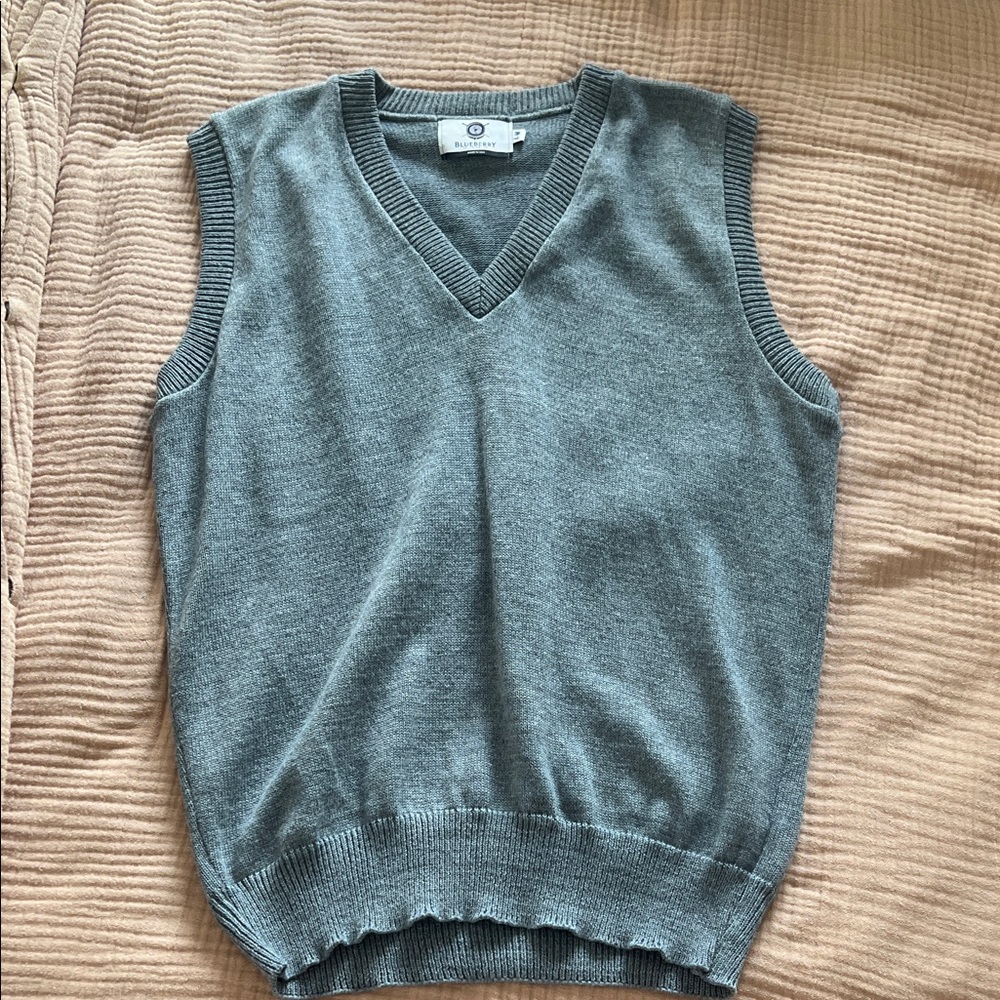Oversized Gray Sweater Vest